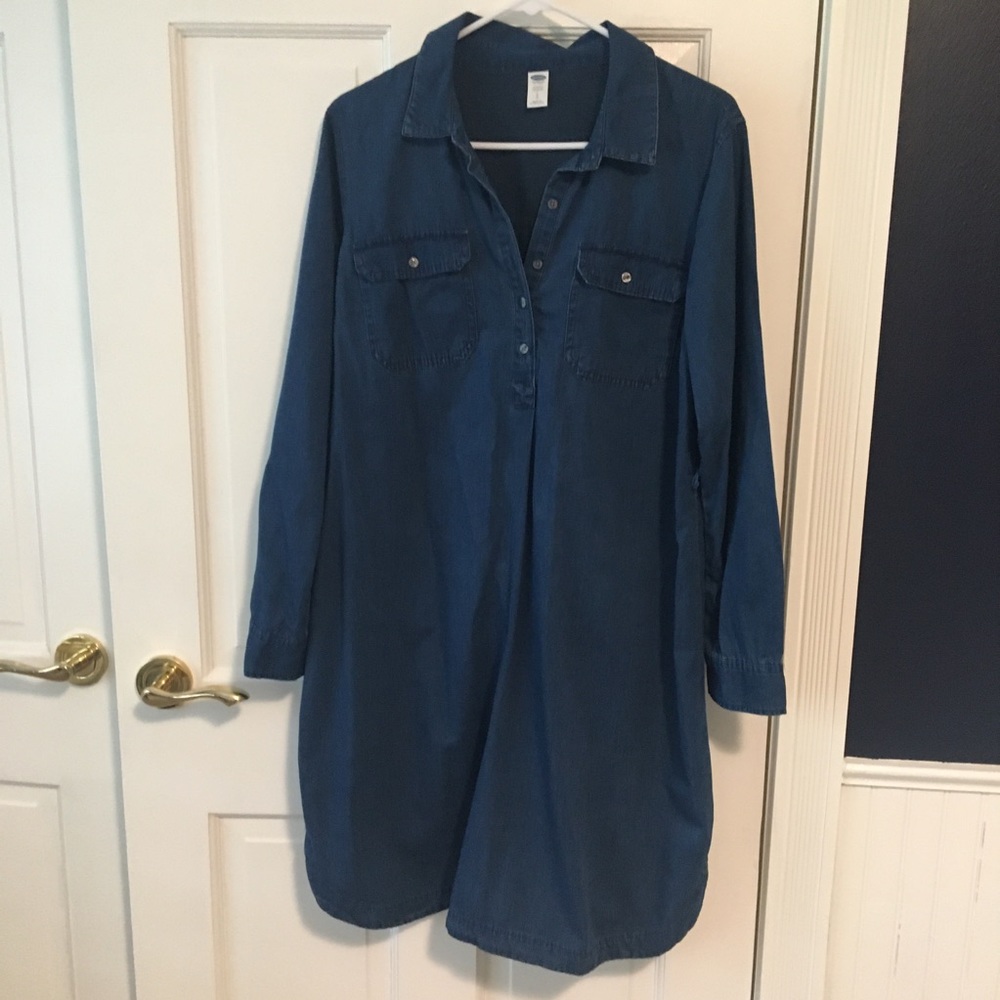 Old navy Maternity dress - L